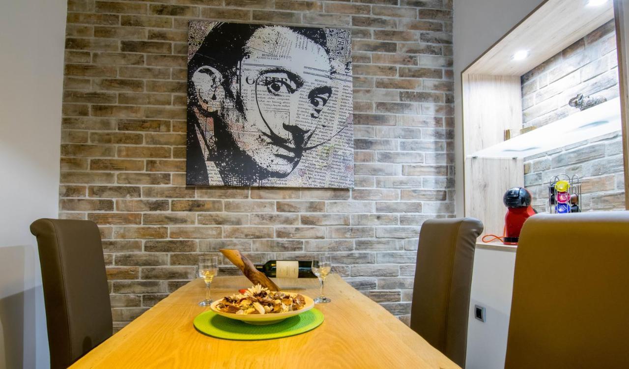 Cosmopolitan Apartment Belgrade Luaran gambar